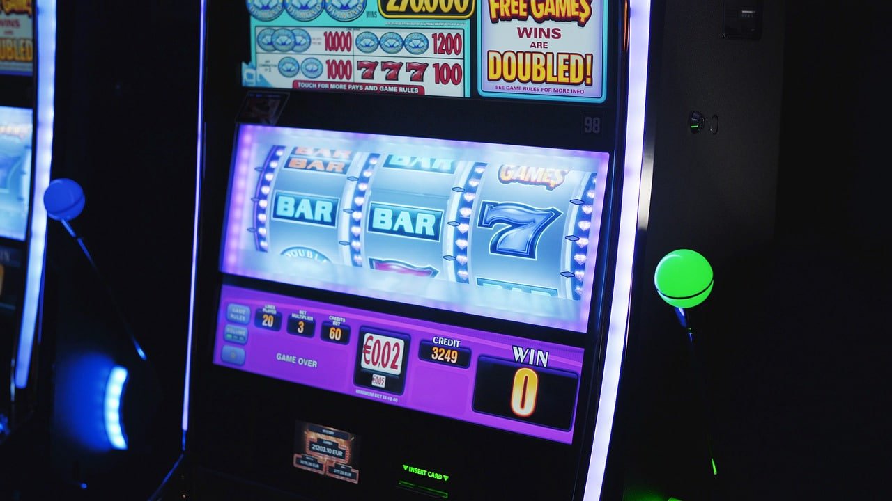 winstar365 VIP ကစားသူ ဆုငွေ ငွေထုတ်ယူပြီး KBZPay Account စစ်ဆေးနေသောမြင်ကွင်း